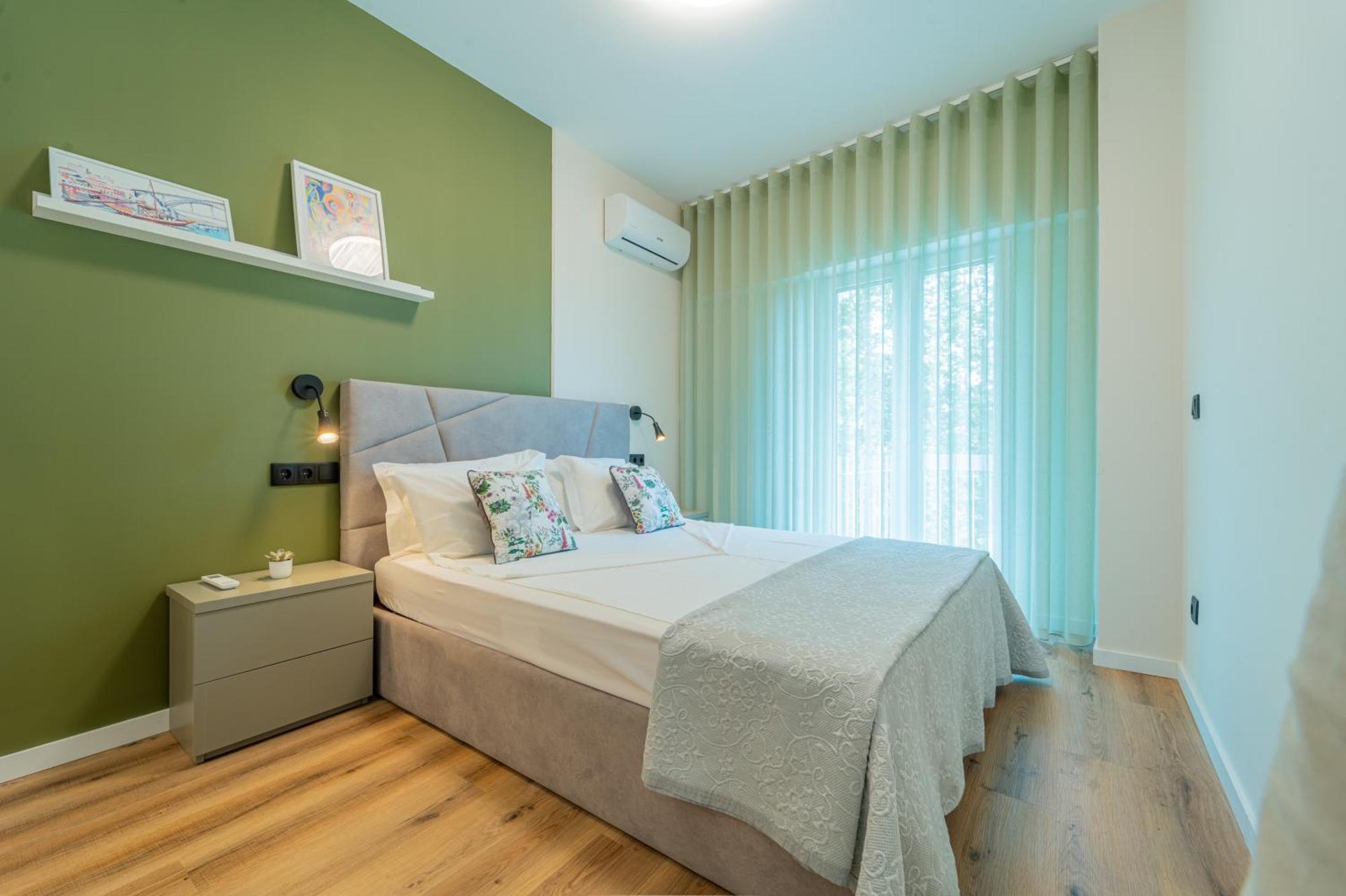 Casa Flores - 2 Bedroom, Lift, Ac, Car Parking - Extra 포르투 외부 사진
